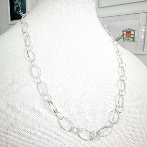 Lightweight shiny silver chain necklace